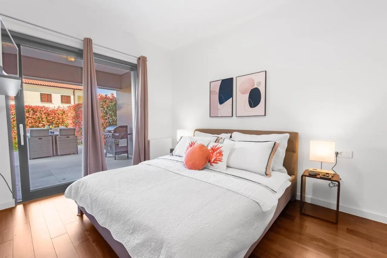 Luxury New Apartment With Private Garden Near The Beach! Porec 0*,  Croatia