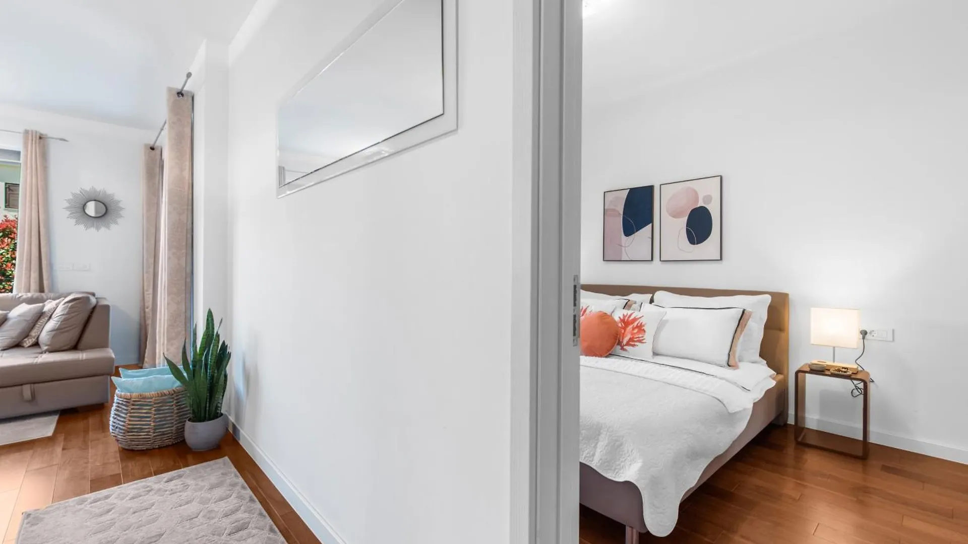 Luxury New Apartment With Private Garden Near The Beach! Porec